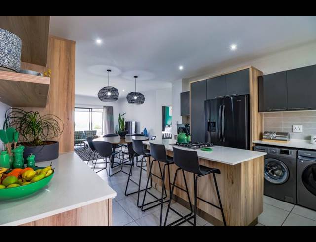 3 BEDROOM TOWNHOUSE FOR SALE IN GOLDEN FIELDS ESTATE